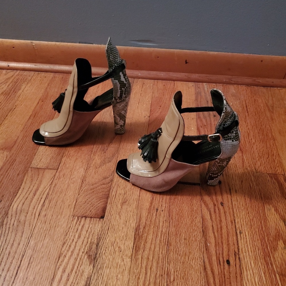Shoe booties gently worn - Picture 1 of 4